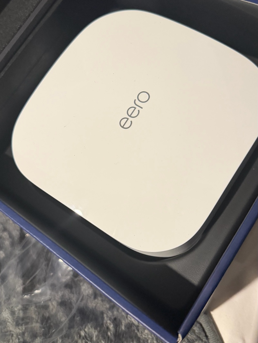 eero White Mesh Wi‑Fi Router Beacon